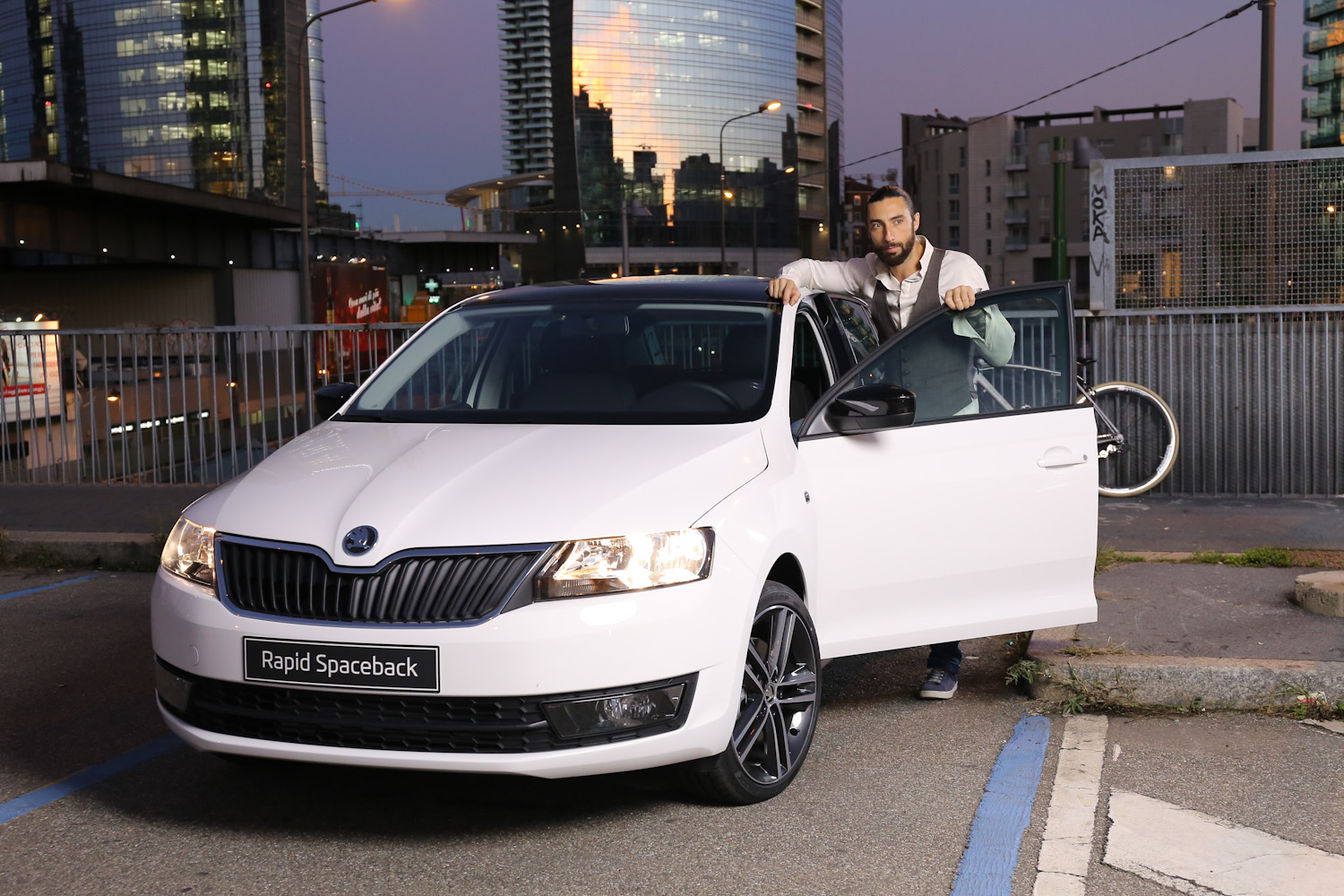 ŠKODA e Brumotti assieme per la nuova Rapid Spaceback